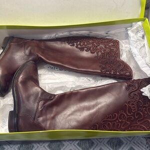 Giani Bini riding boots. Size 7